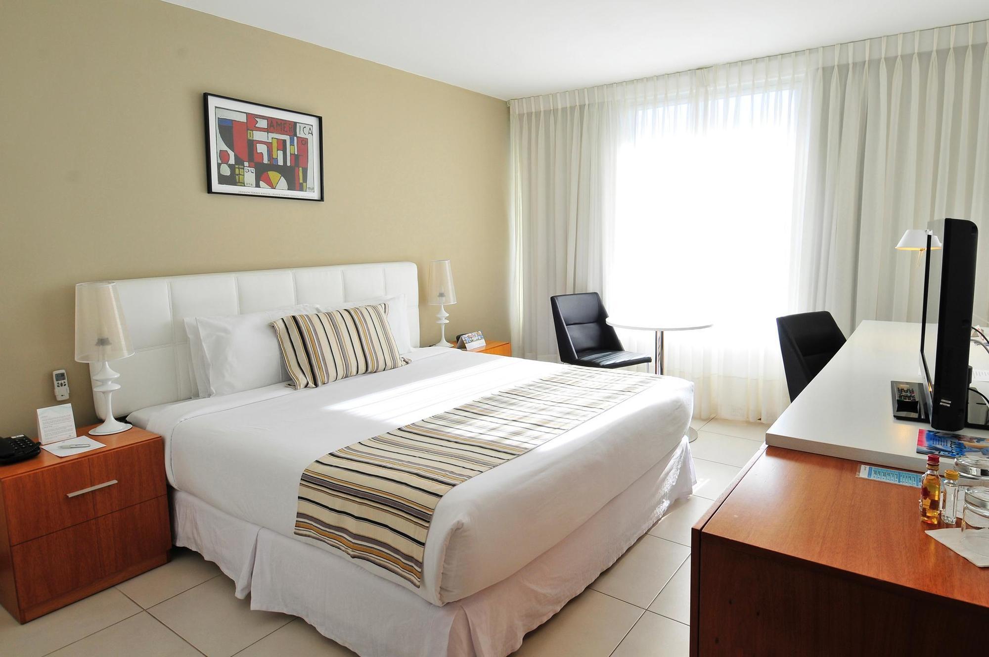 Real Colonia Hotel & Suites Colonia del Sacramento Exterior foto